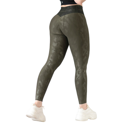 LEGGIN ELITE: EFECTO PUSH UP, TEXTIL TEXTURIZADO ARMY | VERDE MILITAR