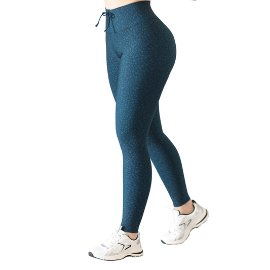 Leggings Deportivos para Mujer Fitness: Efecto Push Up, Cintura Alta, Textil Lycra Transpirable con Acabado Liso Nature, Color Verde Esmelarda| Adriana Olimpo