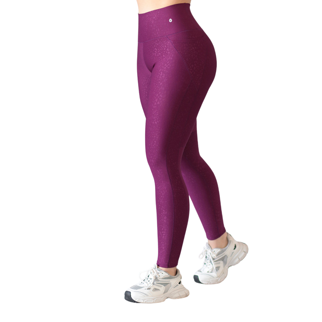 Leggings Deportivos para Mujer Fitness: Efecto Básico, Cintura Alta, Con Bolsillos Laterales, Textil Lycra Transpirable con Relieve Mini Print, Color Fucsia | Adriana Olimpo