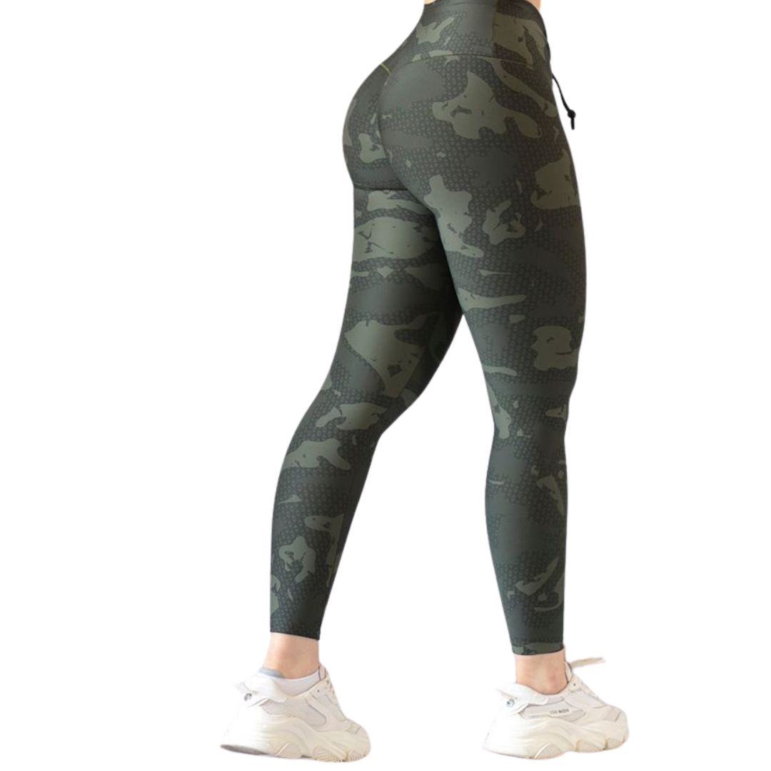 Leggings Deportivos para Mujer Fitness: Efecto Push Up, Cintura Alta, Textil Lycra Transpirable con Acabado Liso, Color Verde Camu | Adriana Olimpo