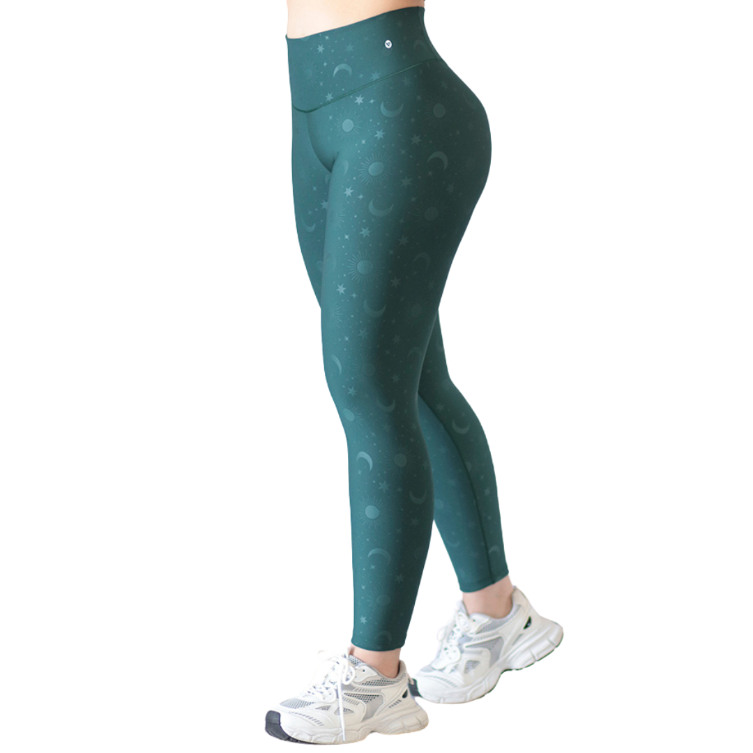 Leggings Deportivos para Mujer Fitness: Efecto Push Up, Cintura Alta, Textil Lycra Transpirable Texturizado con Relieves de Lunas, Color Verde | Adriana Olimpo