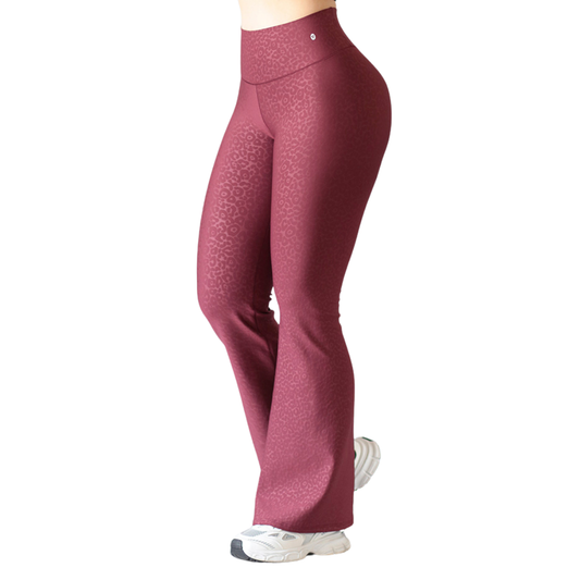 Leggings Deportivos para Mujer Fitness: Efecto Básico, Cintura Alta, Textil Lycra Transpirable Texturizado con Relieves de Print, Color Guinda | Adriana Olimpo