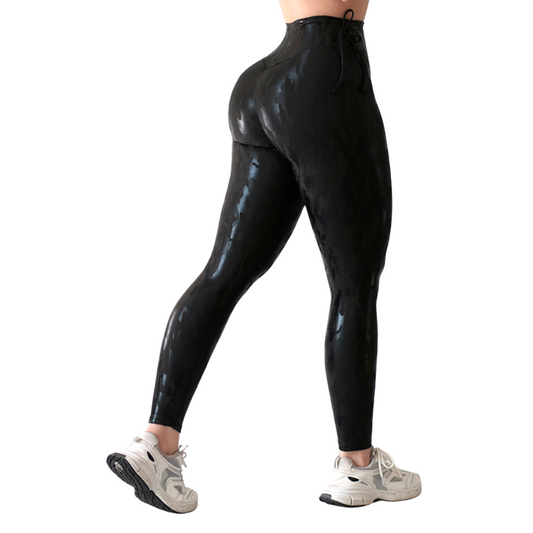 Leggings Deportivos para Mujer Fitness:  Efecto Push Up, Cintura Alta, Textil Lycra Transpirable con Destellos Reflectantes✨ y Relieves Arm, Color Negro | Adriana Olimpo