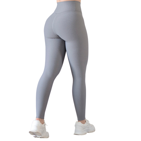 Leggings Deportivos para Mujer Fitness: Efecto Básico, Cintura Alta, Con Bolsillos Laterales, Textil Lycra Transpirable con Relieve de Estatica, Color Plata | Adriana Olimpo