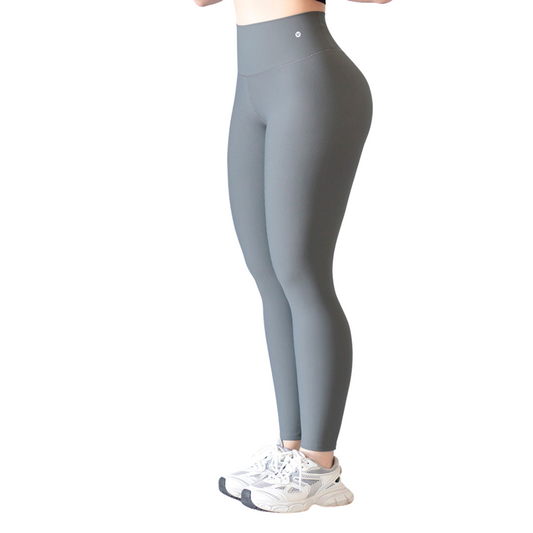 Leggings Deportivos para Mujer Fitness:  Efecto Básico, Cintura Alta, Textil Lycra Transpirable con Relieves de Líneas, Color Gris Luna | Adriana Olimpo