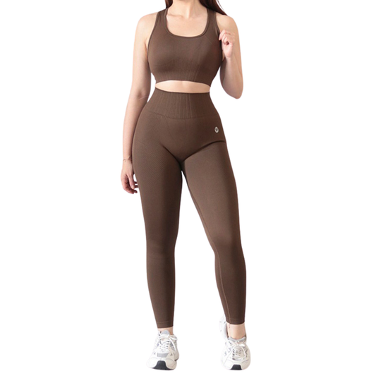 Conjunto Deportivos para Mujer Fitness: Efecto Push Up Ajuste Perfecto, Textil Tejido Transpirable Seamless, Color Cocoa | Adriana Olimpo