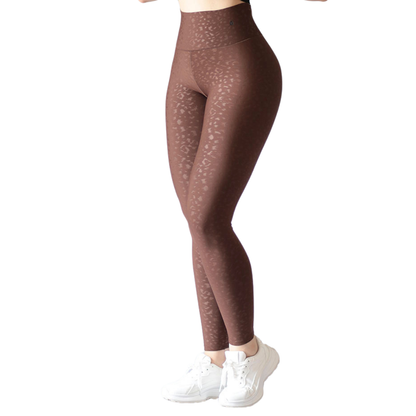 Leggings Deportivos para Mujer Fitness: Efecto Push Up, Cintura Alta, Textil Lycra Transpirable con Relieve Felino, Caoba | Adriana Olimpo