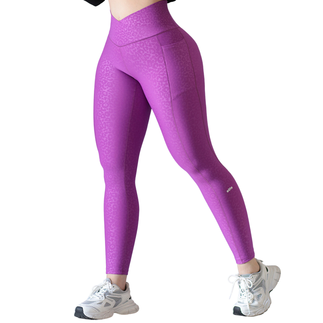 Leggings Deportivos para Mujer Fitness: Efecto Básico, Cintura Alta, Con Bolsillos Laterales, Textil Lycra Transpirable con Relieve Print, Color Magenta | Adriana Olimpo