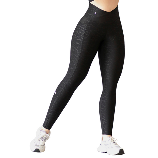 Leggings Deportivos para Mujer Fitness: Efecto Básico, Cintura Alta, Con Bolsillos Laterales, Textil Lycra Transpirable con Relieve de Wed, Color Negro | Adriana Olimpo