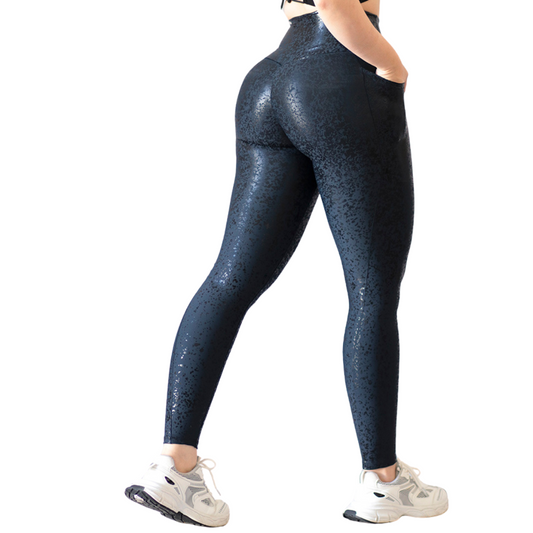 Leggings Deportivos para Mujer Fitness: Efecto Push Up, Cintura Alta, Con Bolsillos Laterales, Textil Lycra Transpirable con Destellos Reflectantes✨ y Relieves Estatica, Color Azul Media Noche | Adriana Olimpo