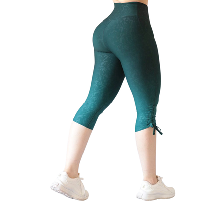 Capri Deportivos para Mujer Fitness: Efecto Básico, Cintura Alta, Textil Lycra Transpirable con Acabado Liso Degradado, Esmeralda | Adriana Olimpo