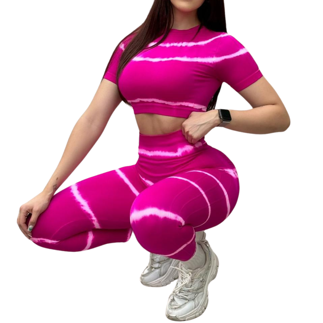 Conjunto Deportivo para Mujer Fitness: Top Manga Corta, Efecto Push Up, Textil Tejido, Transpirable con Relieve de Lineas, Color Rosa Fucsia | Adriana Olimpo