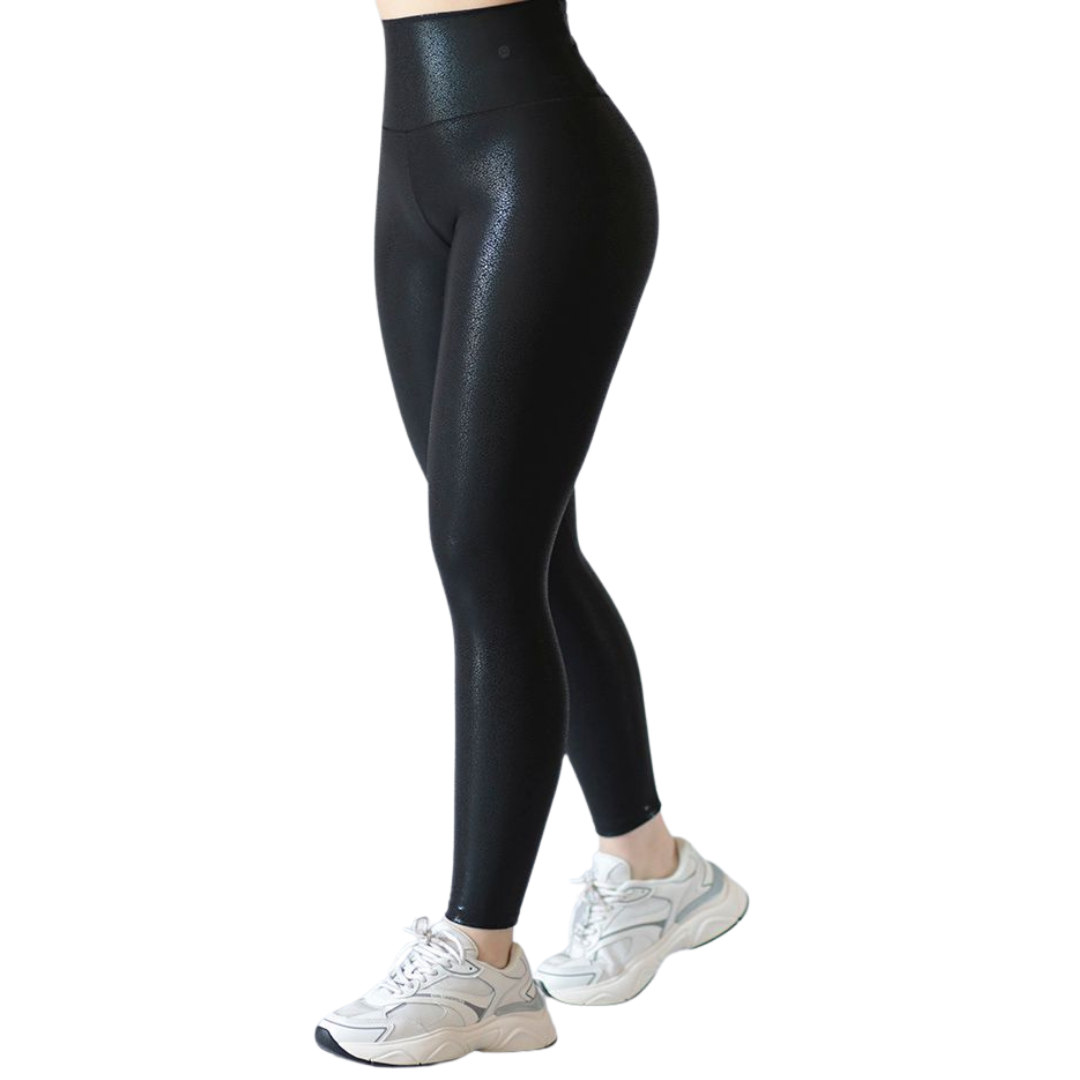 Leggings Deportivos para Mujer Fitness: Efecto Push Up, Cintura Alta, Textil Lycra Transpirable con Destellos ✨ y Relieves Estatica, Negro Flow | Adriana Olimpo